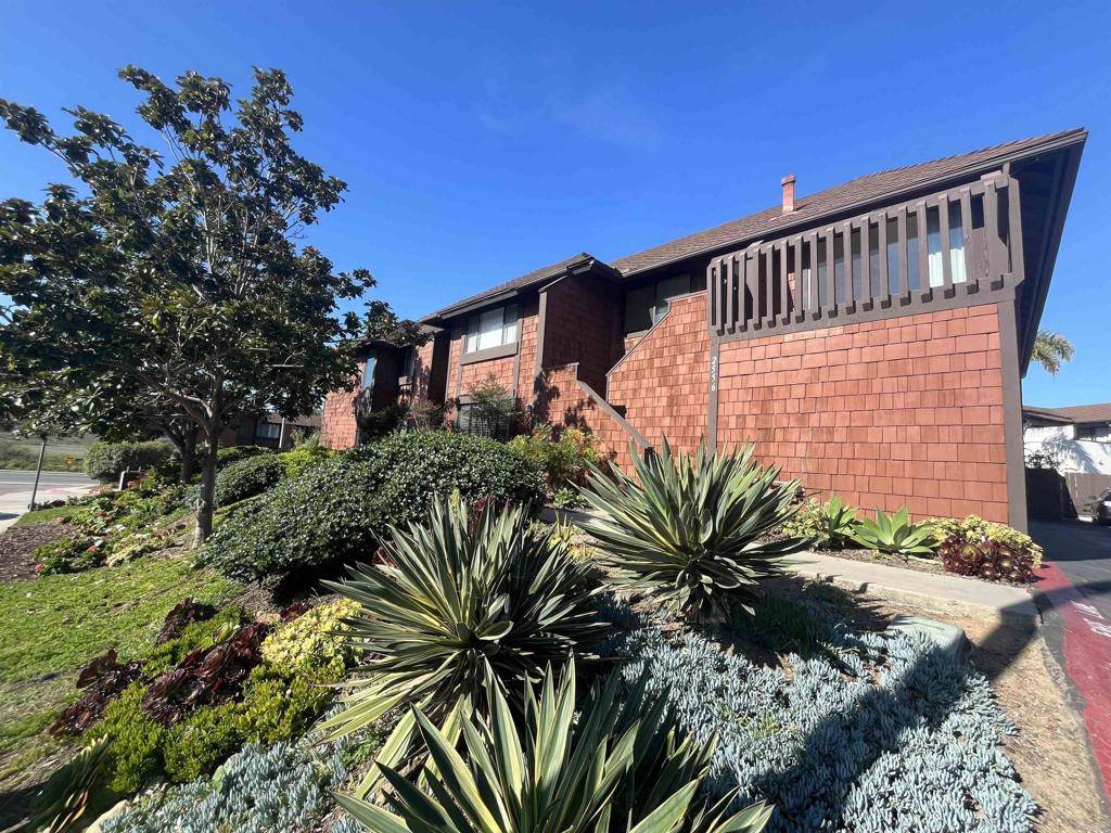 Cardiff By The Sea, CA 92007,2556 Ocean Cove Dr.