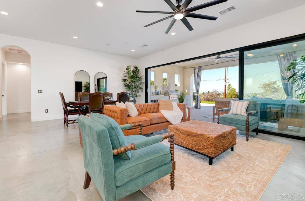 Vista, CA 92084,1708 Sunrise DR