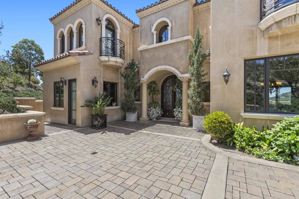 Rancho Santa Fe, CA 92067,8039 El Cielo