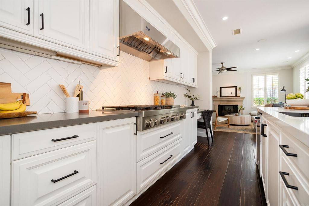 Carlsbad, CA 92009,7866 Calle Oliva