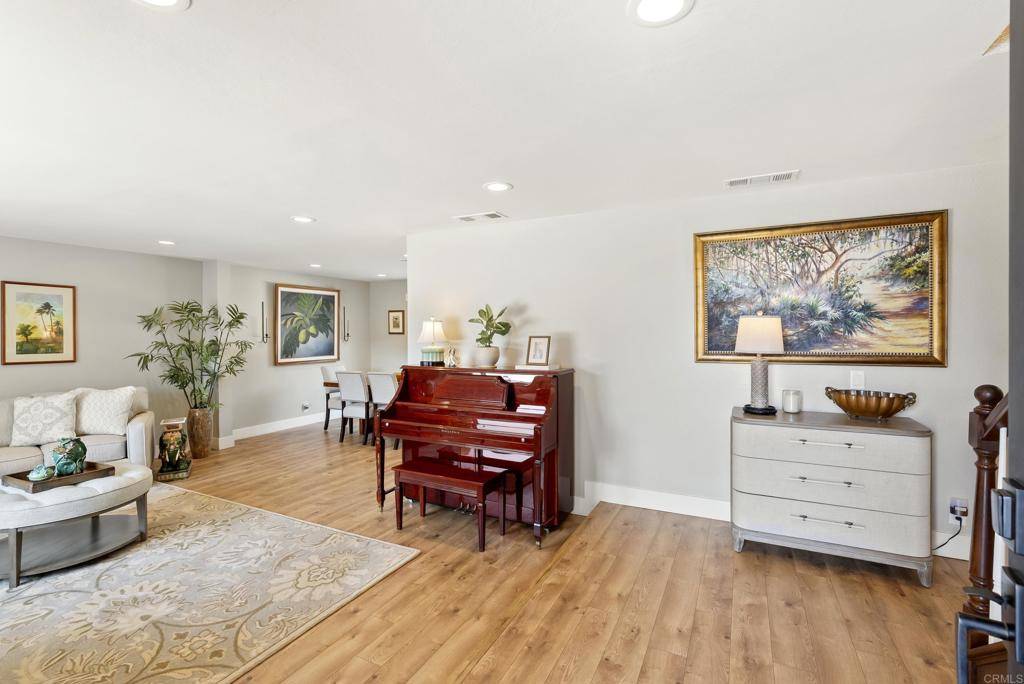 El Cajon, CA 92020,1951 BELMORE CT