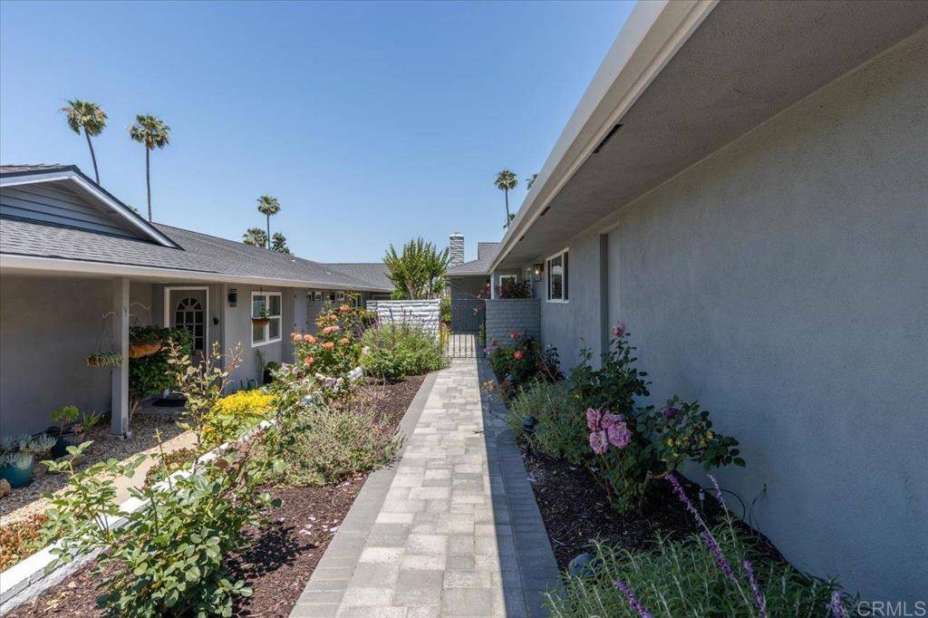 San Marcos, CA 92078,1406 La Loma DR
