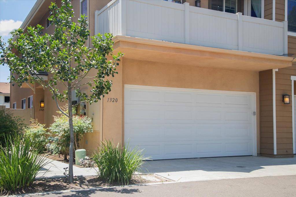 Ramona, CA 92065,1320 Shoshone Falls Dr