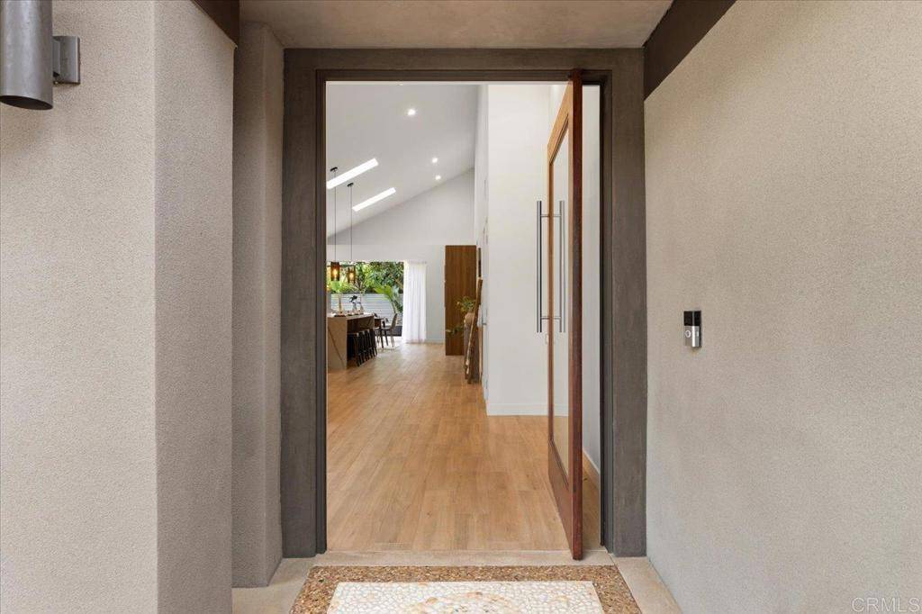 San Diego, CA 92130,3995 Cypress Del Mar