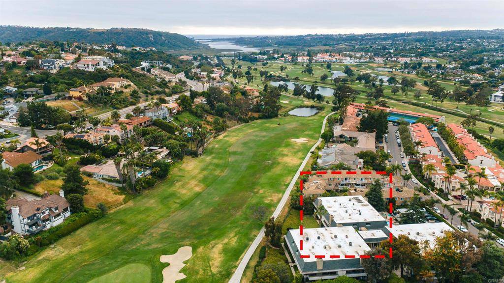 Carlsbad, CA 92009,2537 Navarra DR #9B