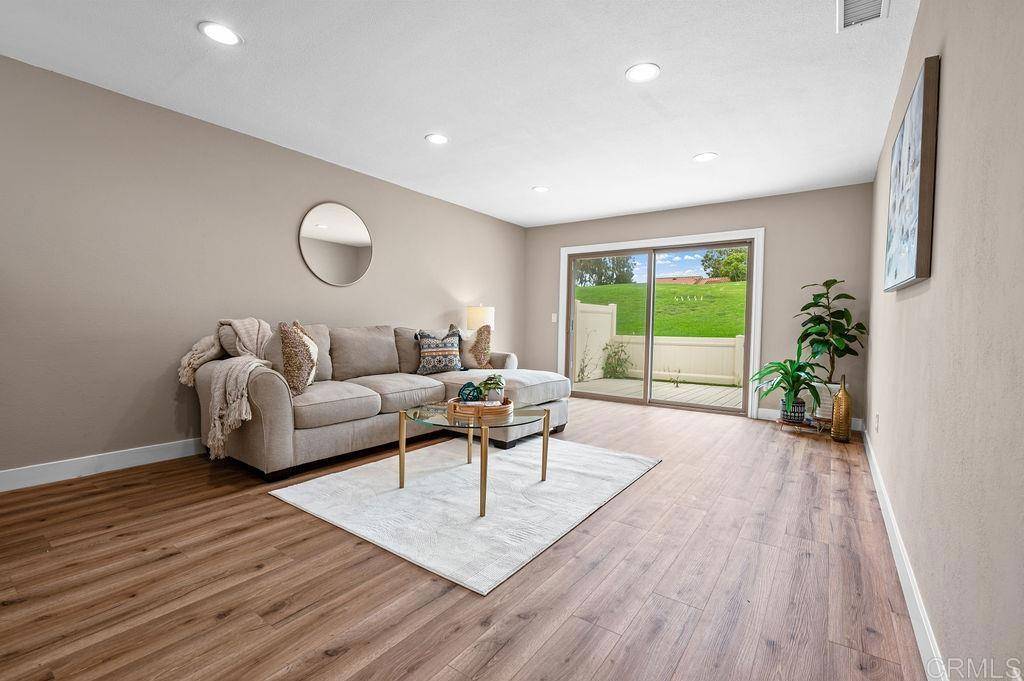 Encinitas, CA 92024,1810 Stanton RD