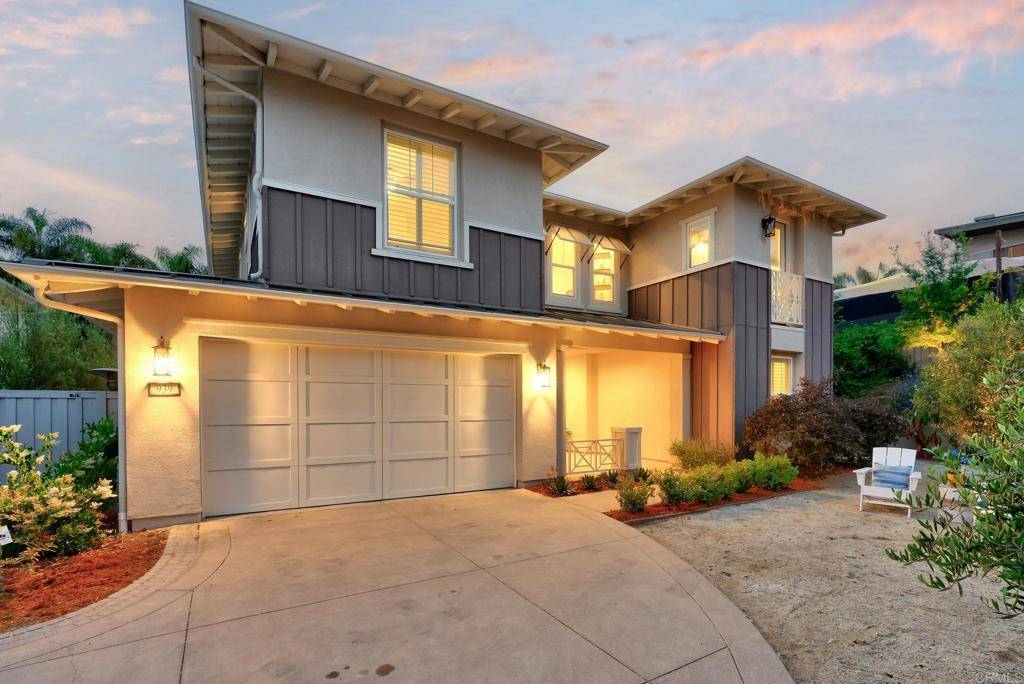 Encinitas, CA 92024,939 Moonstone CT