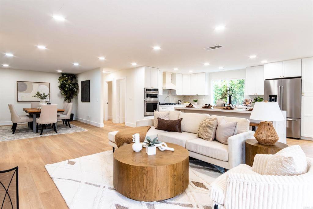 Escondido, CA 92025,436 Montana Luna CT