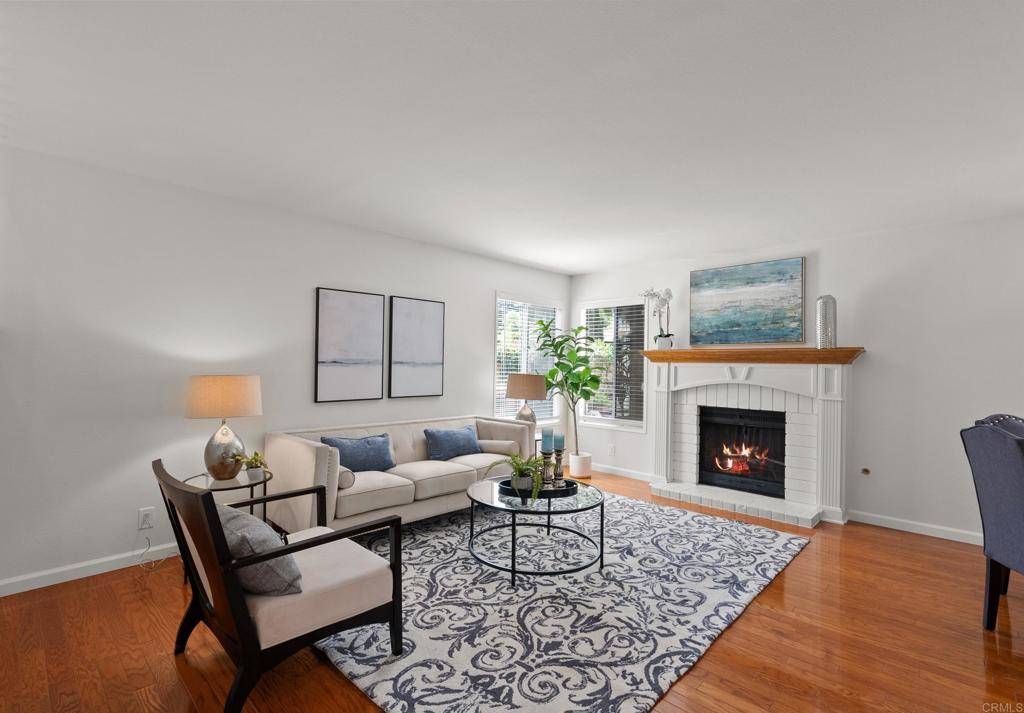 Saugus, CA 91350,21905 Grovepark DR