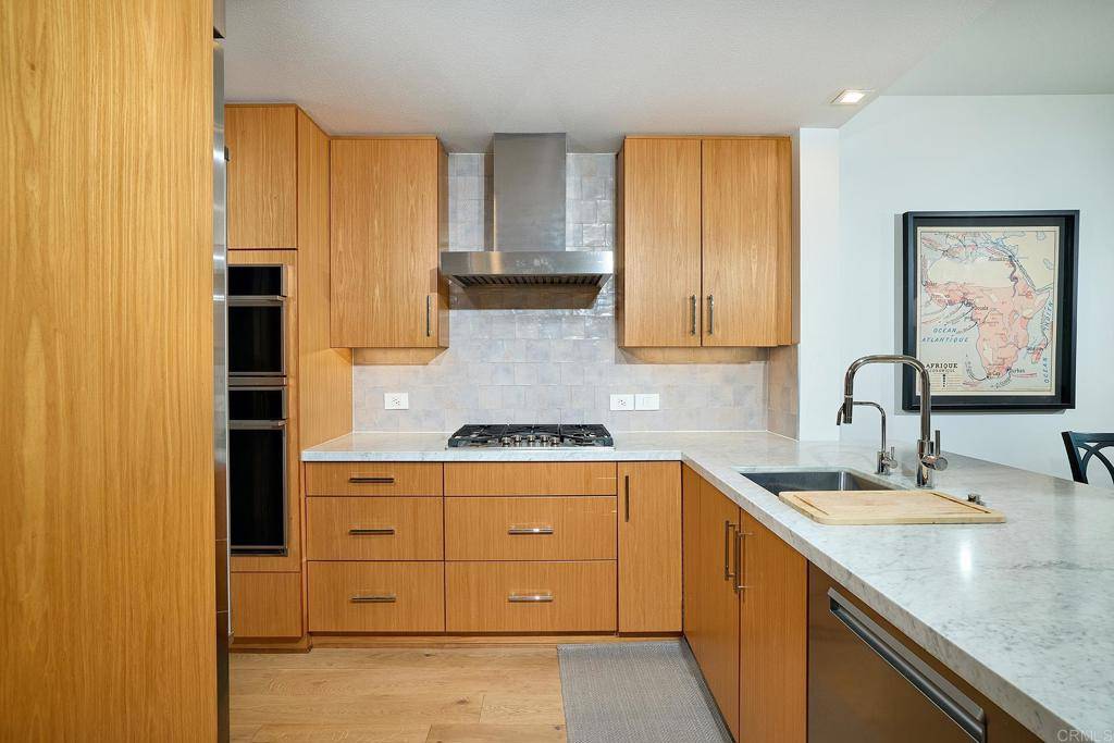 San Diego, CA 92101,325 7th #1501