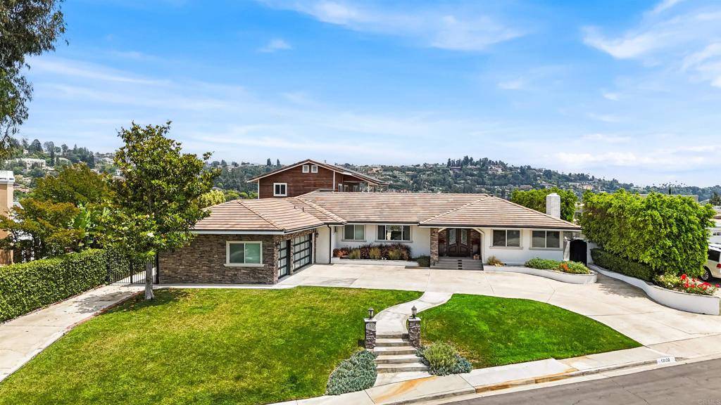 North Tustin, CA 92705,13122 Saint Thomas DR