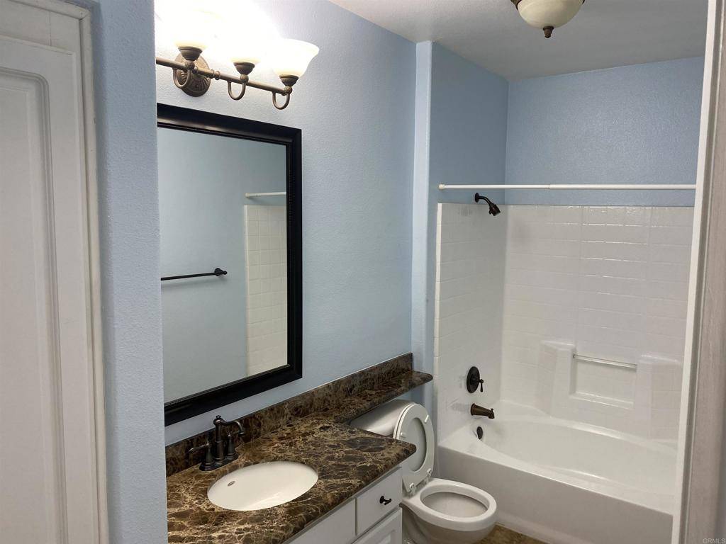 San Diego, CA 92130,12372 Carmel Country RD #202