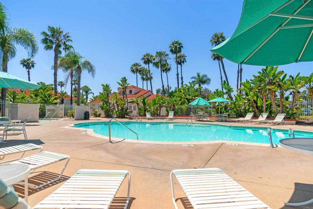 San Diego, CA 92129,9418 Twin Trails DR #101