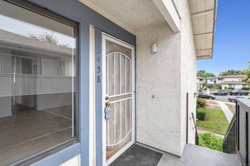 Oceanside, CA 92056,3458 Los Mochis WAY