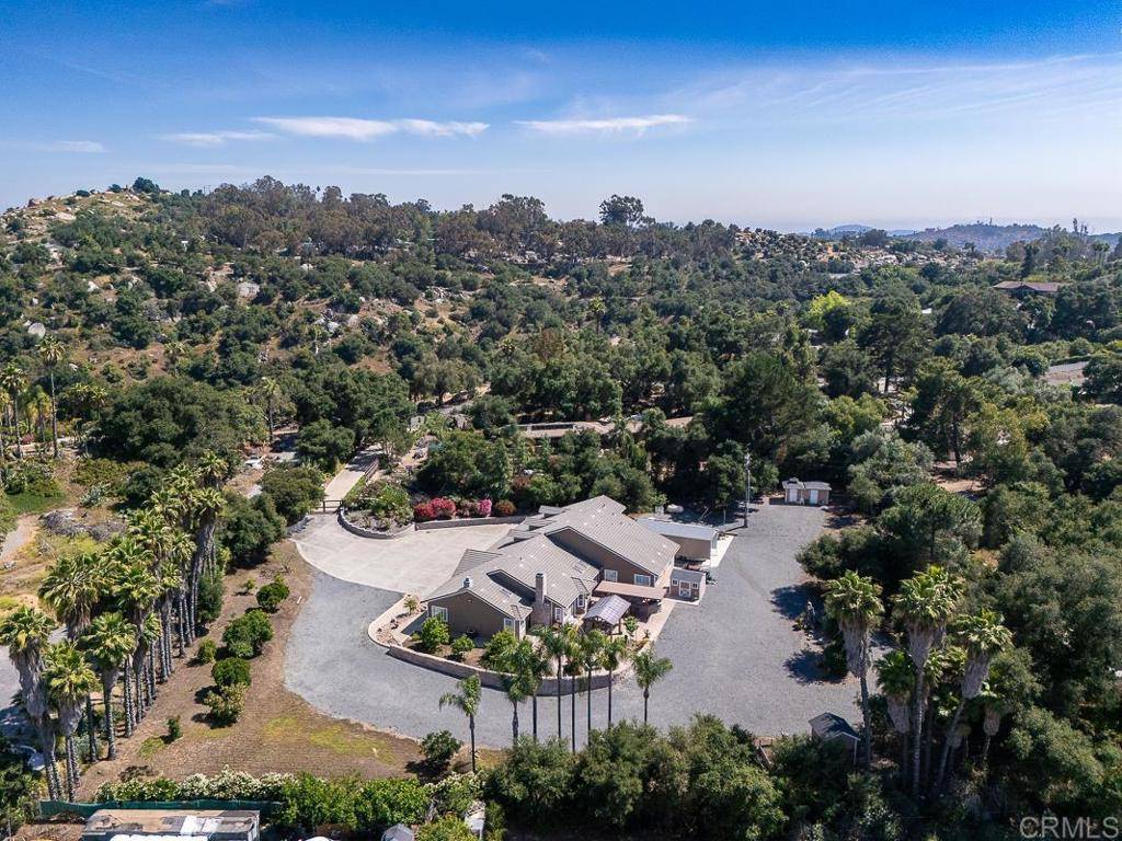 Escondido, CA 92026,10166 Rancho Roble Rd.