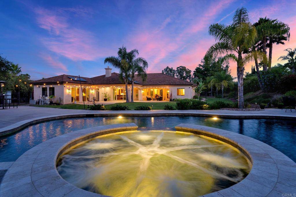 Vista, CA 92084,2050 Buena Village Dr
