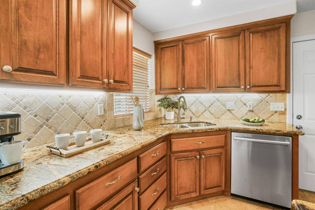 San Marcos, CA 92078,915 Lake Ridge DR
