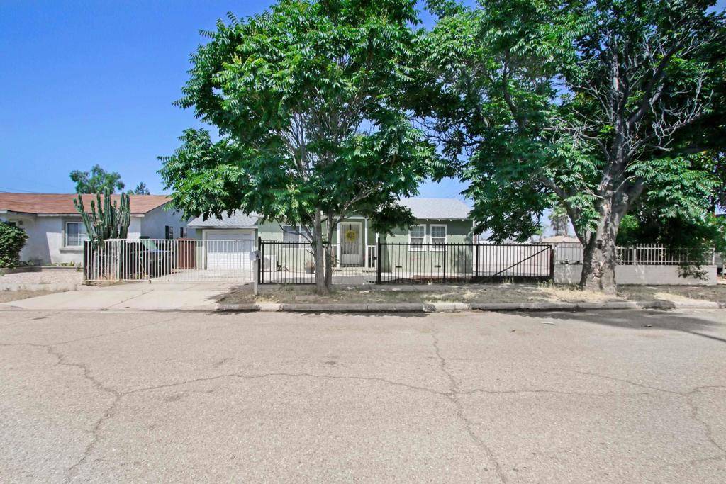 Hemet, CA 92543,307 S Ramona