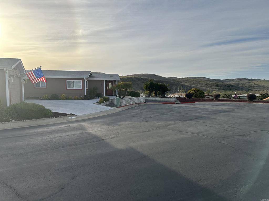 Oceanside, CA 92057,1477 Salem CT