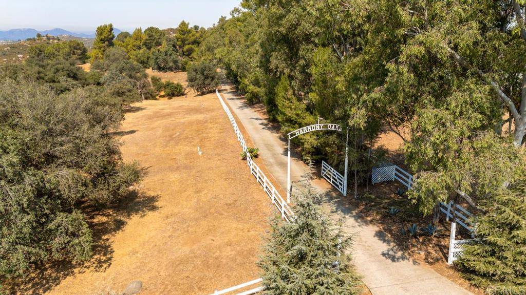 Ramona, CA 92065,24903 Oakana RD