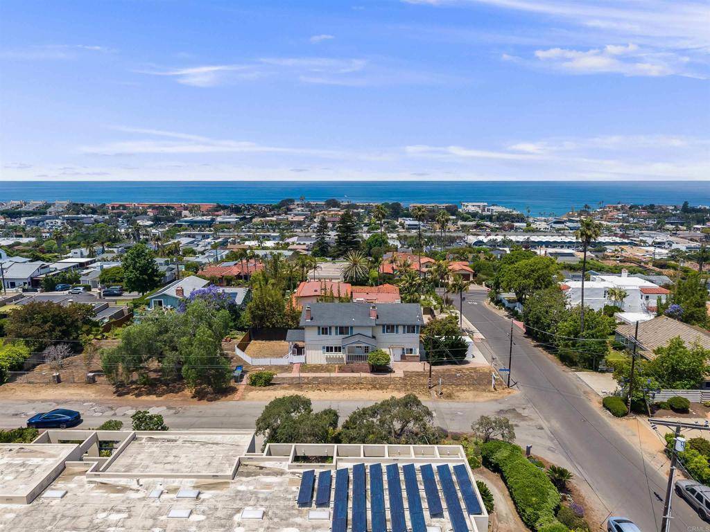 Solana Beach, CA 92075,311 Corto