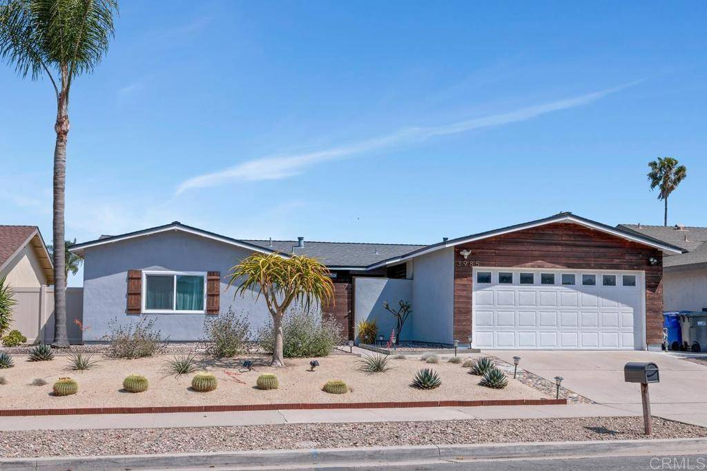 Oceanside, CA 92056,3985 Shenandoah DR