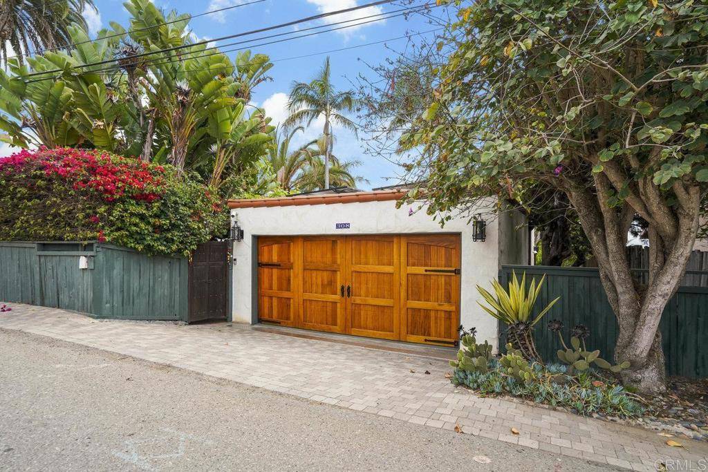 Encinitas, CA 92024,308 Sunset DR #A