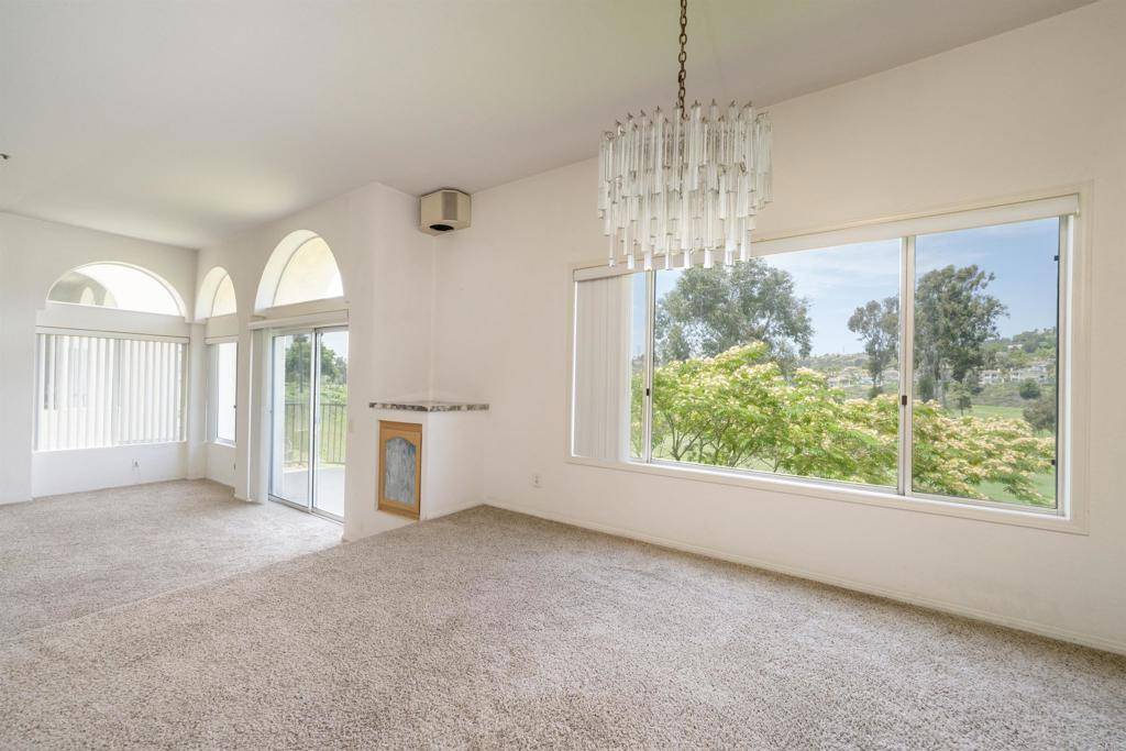 Carlsbad, CA 92009,2532 Navarra Drive #A