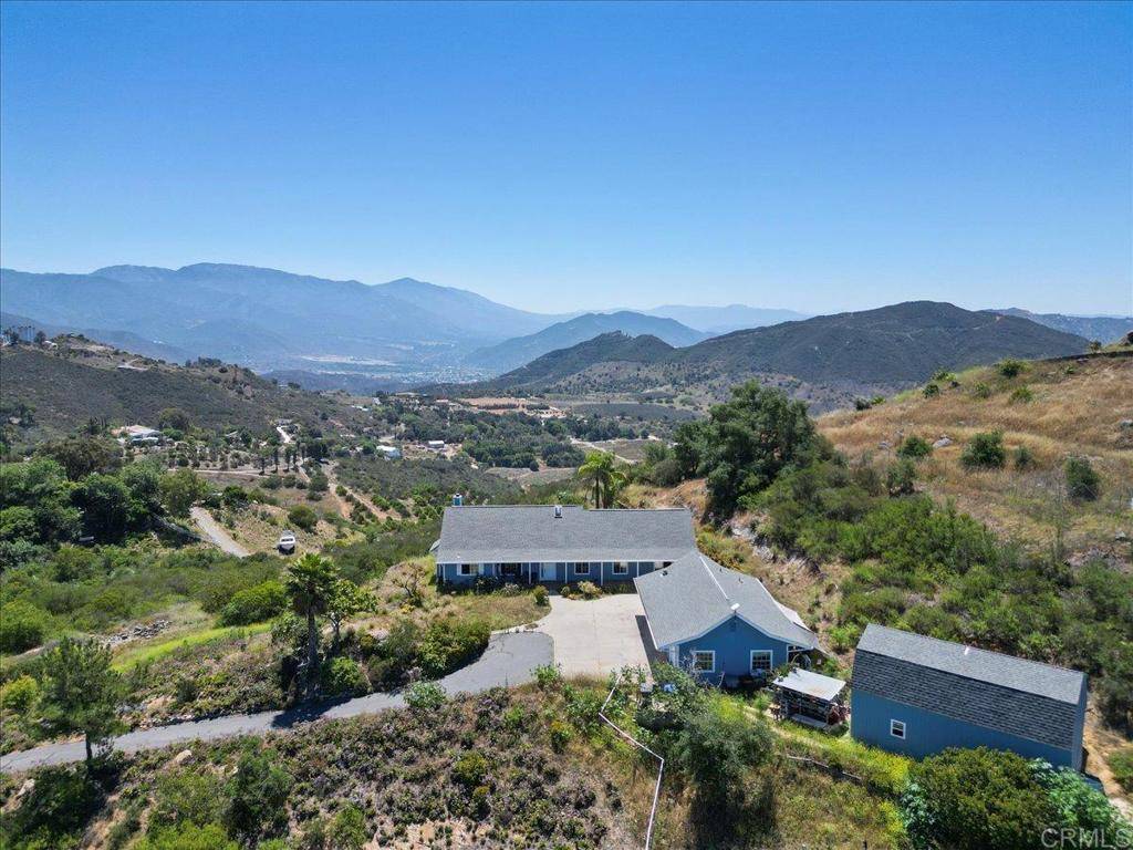 Fallbrook, CA 92028,772 Rainbow Crest RD
