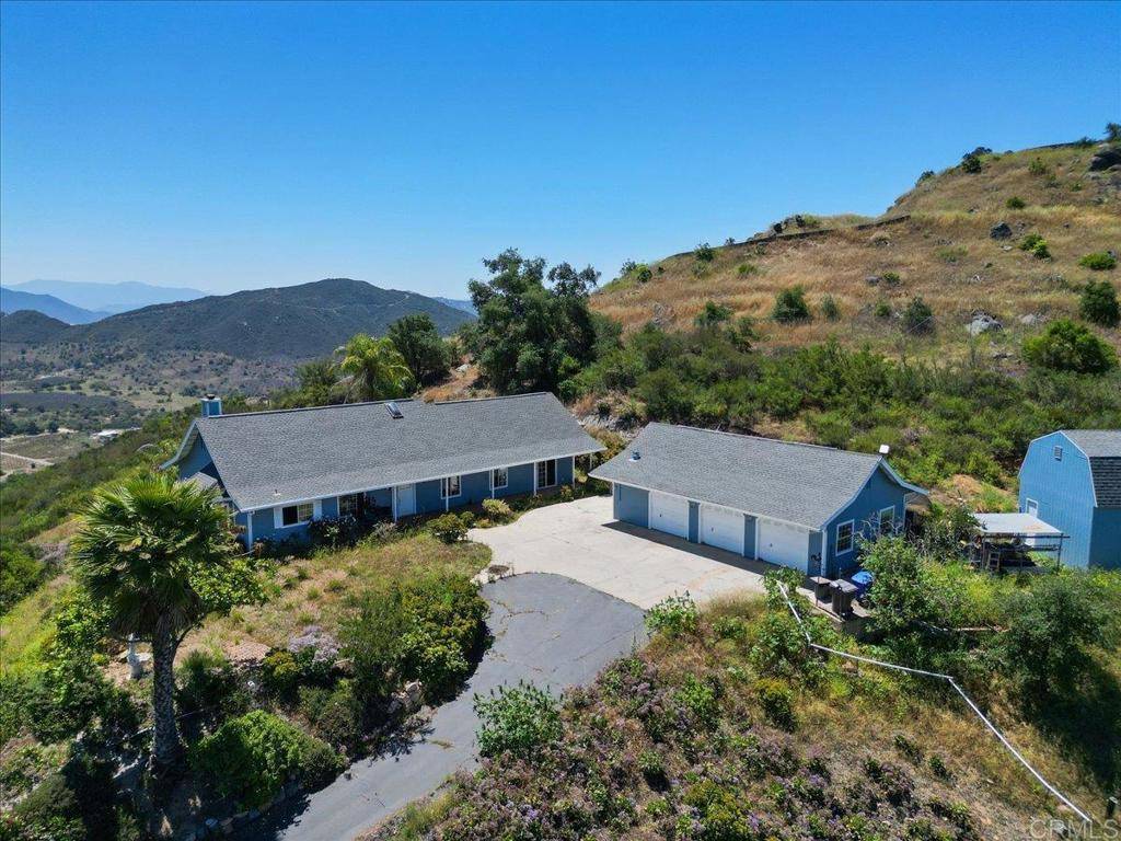 Fallbrook, CA 92028,772 Rainbow Crest RD
