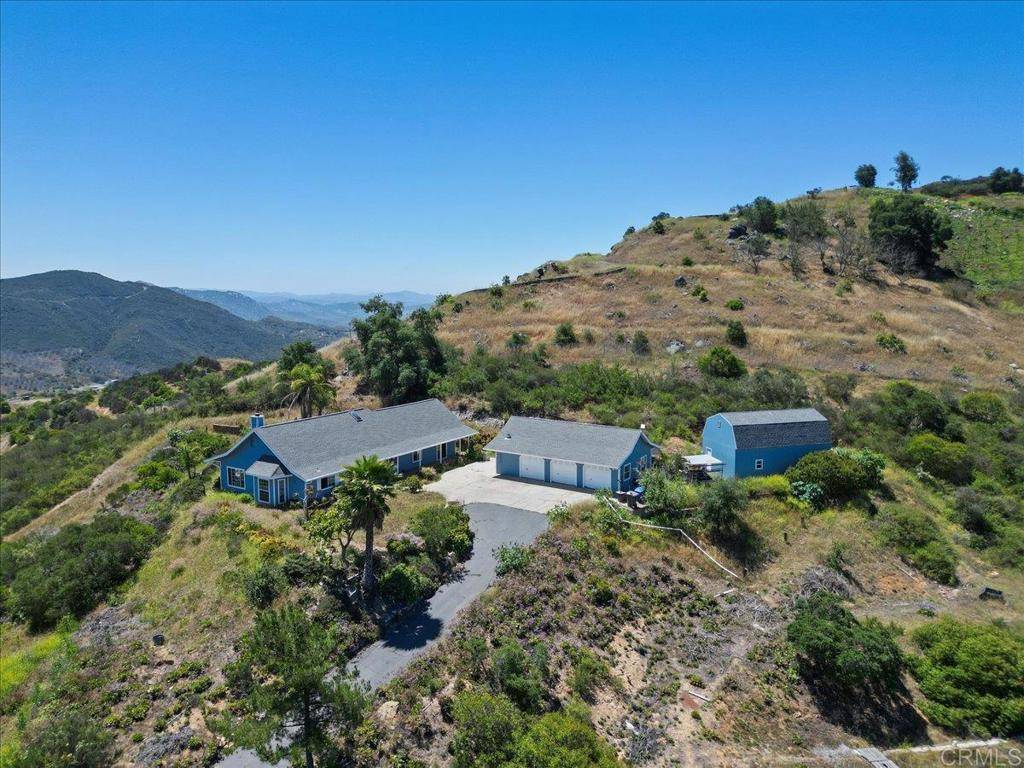 Fallbrook, CA 92028,772 Rainbow Crest RD