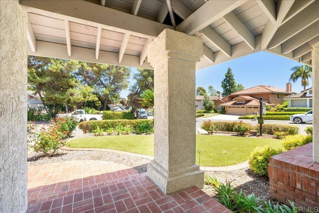 Vista, CA 92081,1879 Falconer CT
