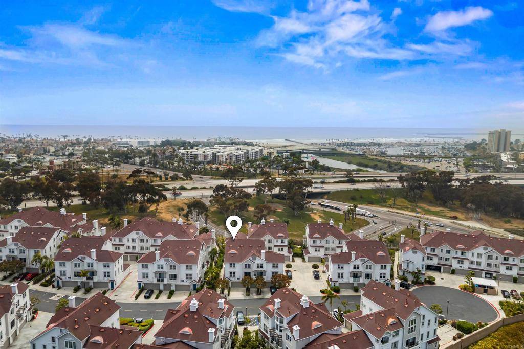 Oceanside, CA 92054,835 Harbor Cliff WAY #286