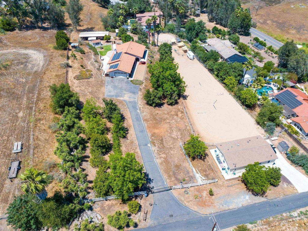 Escondido, CA 92029,2605 Kauana Loa DR
