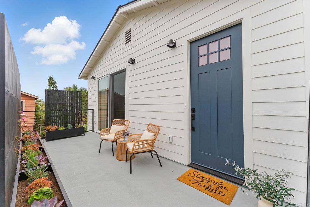 Carlsbad, CA 92008,2501 Davis AVE