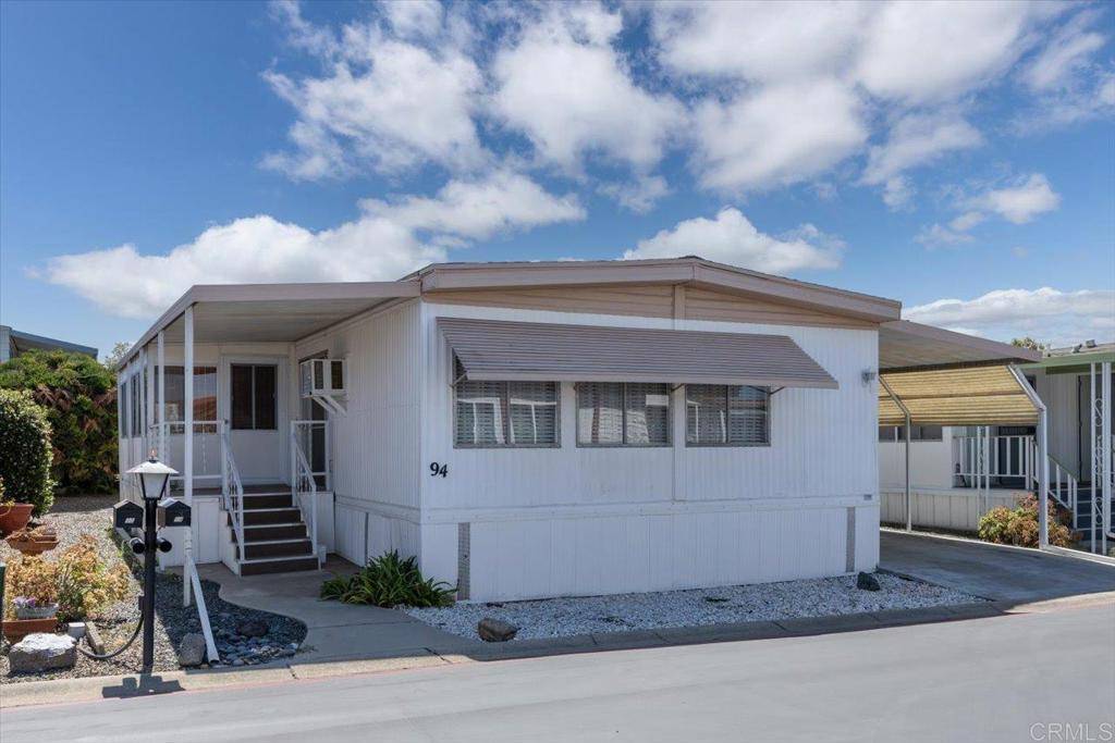 Vista, CA 92084,1506 Oak DR #94