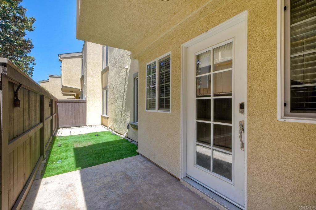 San Diego, CA 92117,5252 Balboa Arms DR #169