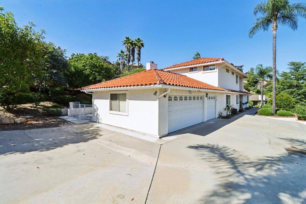 Escondido, CA 92026,9704 Indian Creek Way