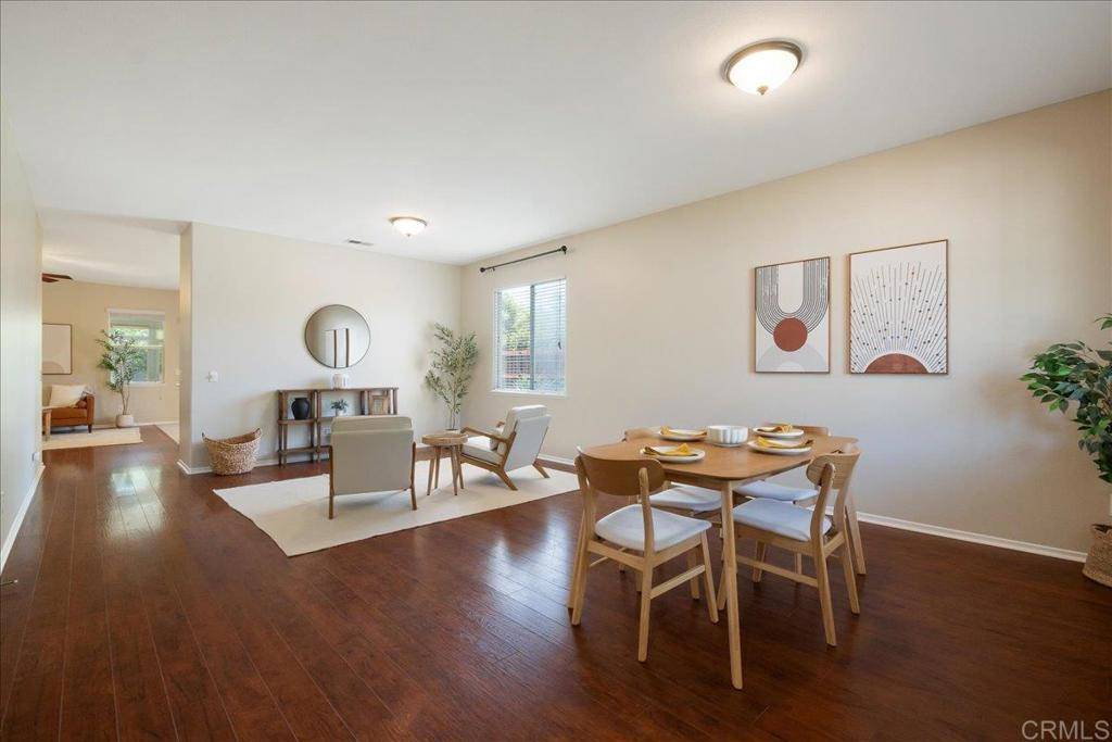 Oceanside, CA 92057,5473 Parrolette CT