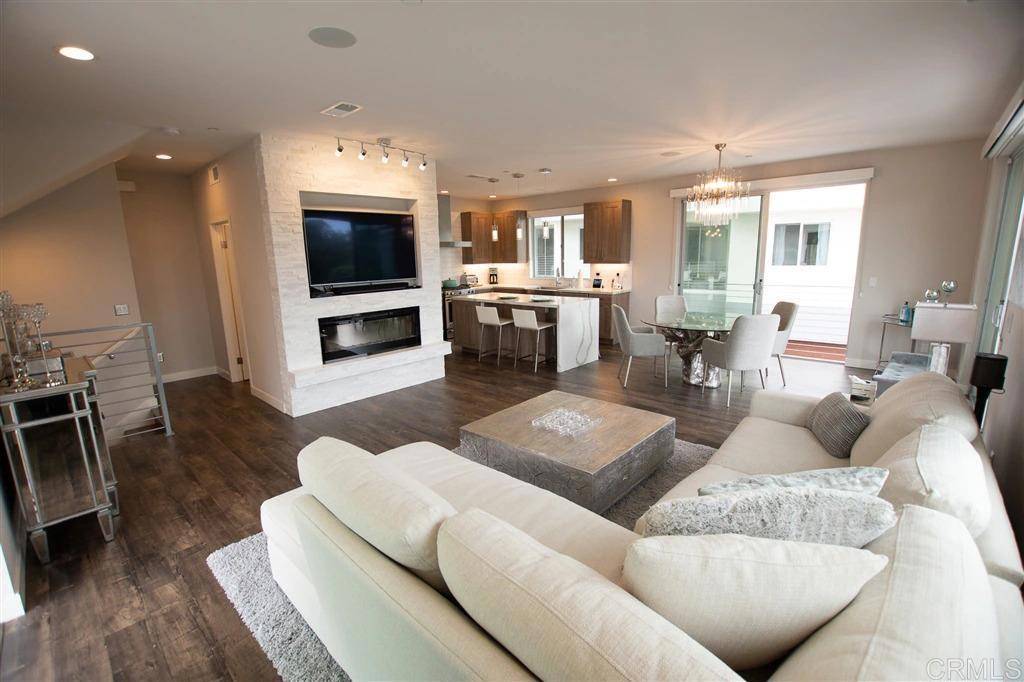 Carlsbad, CA 92009,7570 Gibraltar ST #101