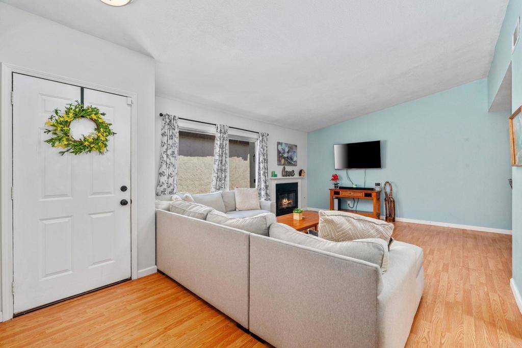 Oceanside, CA 92057,295 Carissa DR