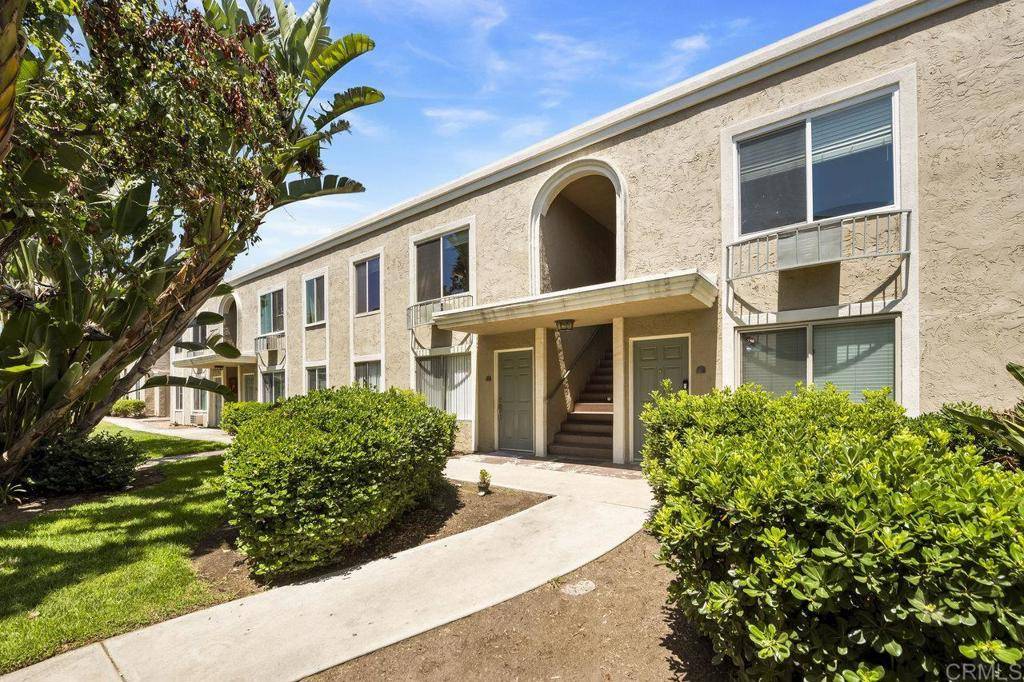 Escondido, CA 92026,1240 N Broadway #30