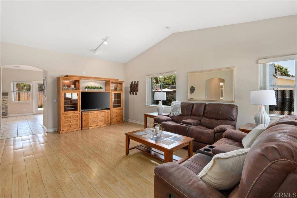 San Marcos, CA 92069,655 Bennett AVE