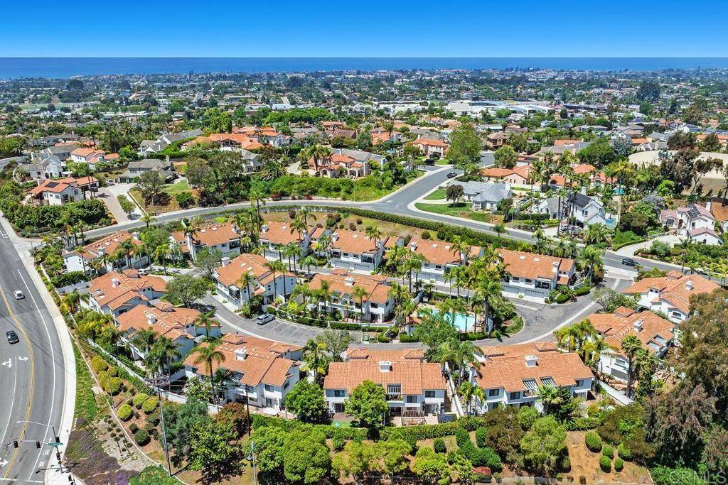 Carlsbad, CA 92008,3649 Azure CIR