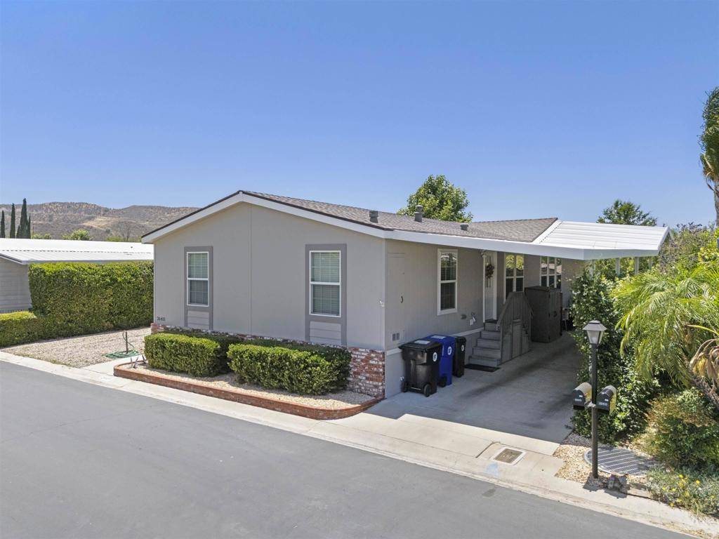 Saugus, CA 91350,26411 Bentgrass WAY