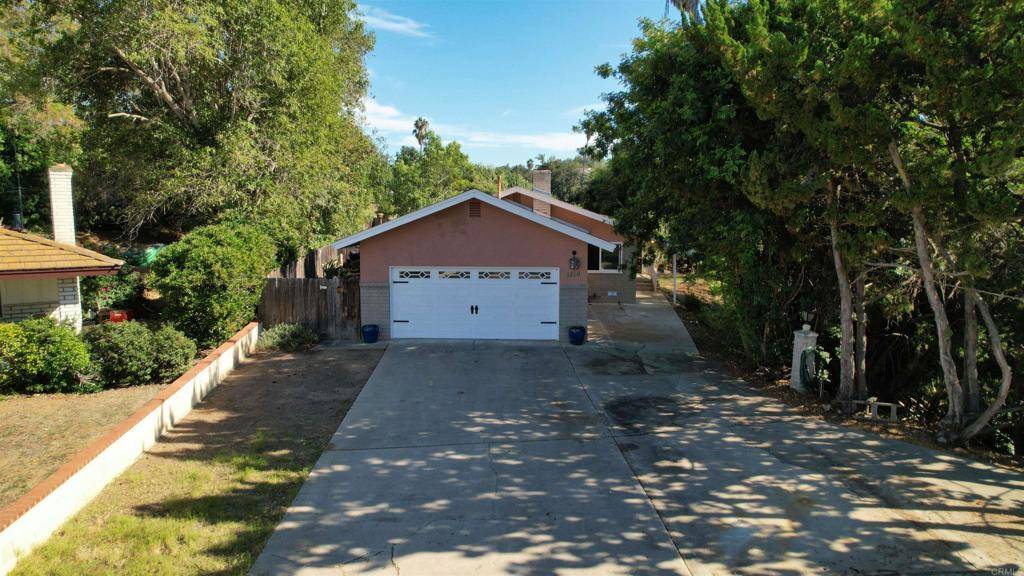 Vista, CA 92084,1210 Dolphin CIR