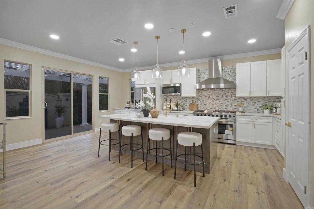 Escondido, CA 92026,3017 Rue Montreux