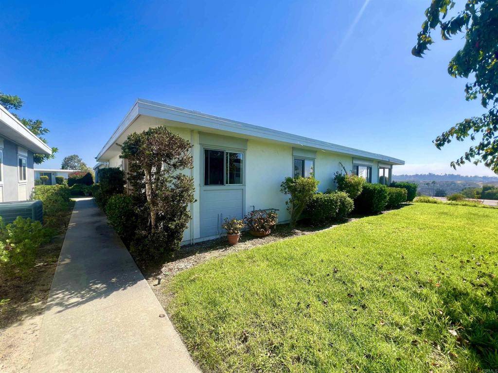 Oceanside, CA 92057,3747 Vista Campana S #21