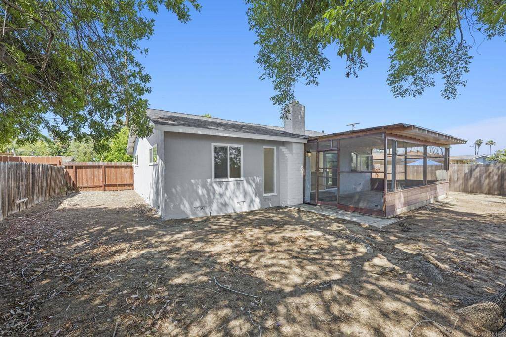 San Marcos, CA 92069,1537 Palomarcos AVE