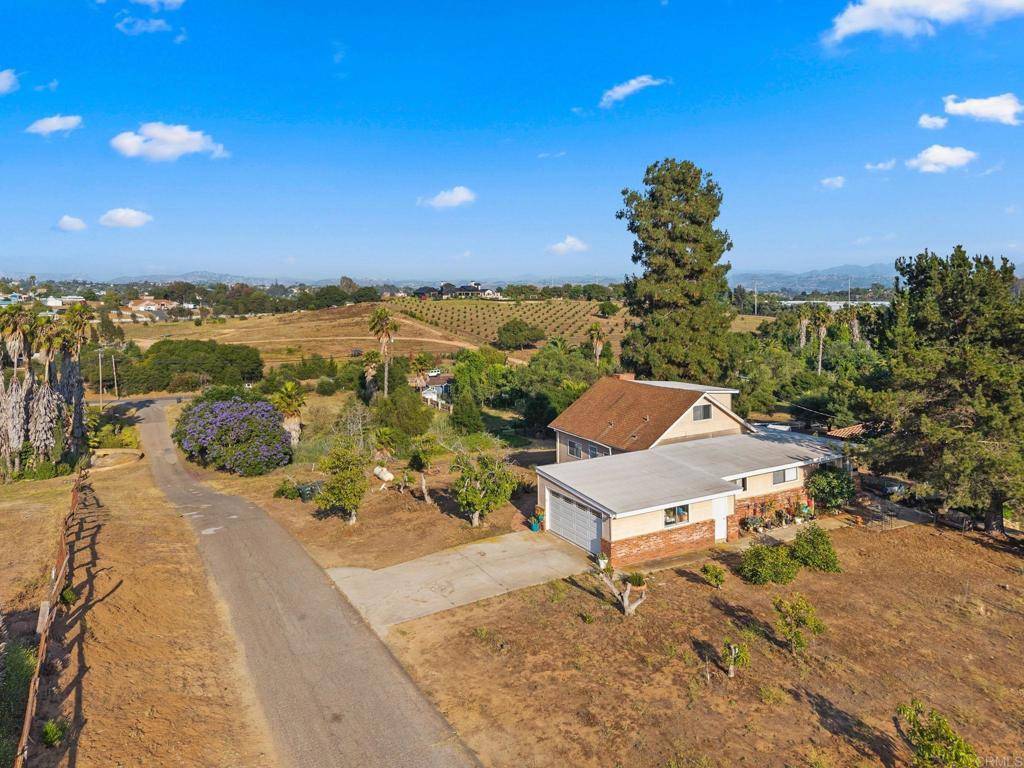 Fallbrook, CA 92028,3341 Olive Hill RD